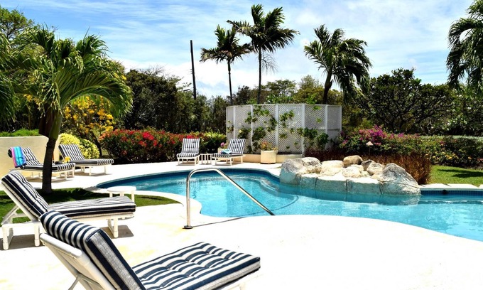 Bowling Alley Hill Casa | Beautiful Three Bedroom Property