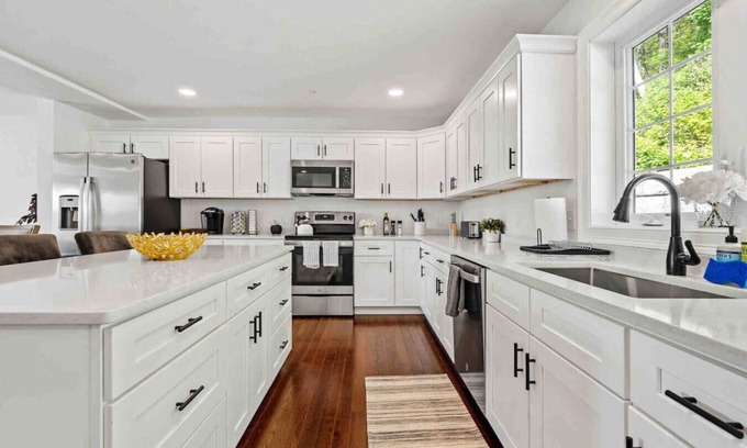 Worcester Casa | Beautiful Three Bedroom Luxury Townhouse