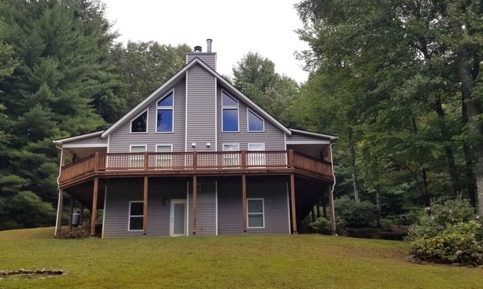 Andrews Casa | Beautiful Tranquil Mountain Home in Andrews, NC