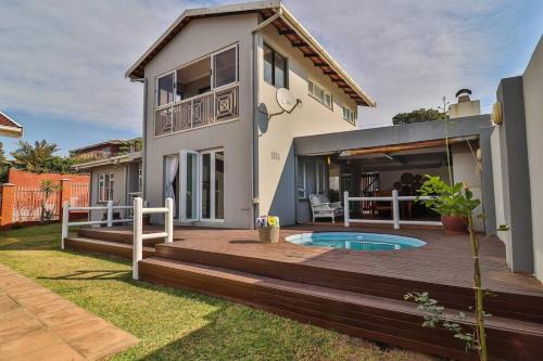 Pennington Casa | Beautiful Tropical Beach Haven
