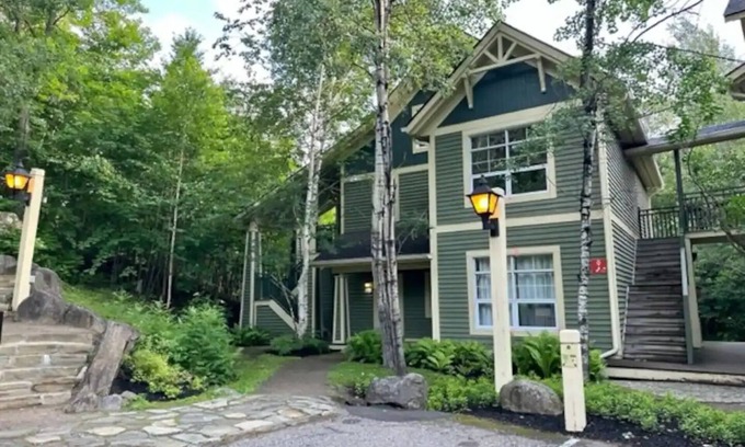 Mont-Tremblant Condominio | Beautiful two bedroom condo at Tremblant Les eaux