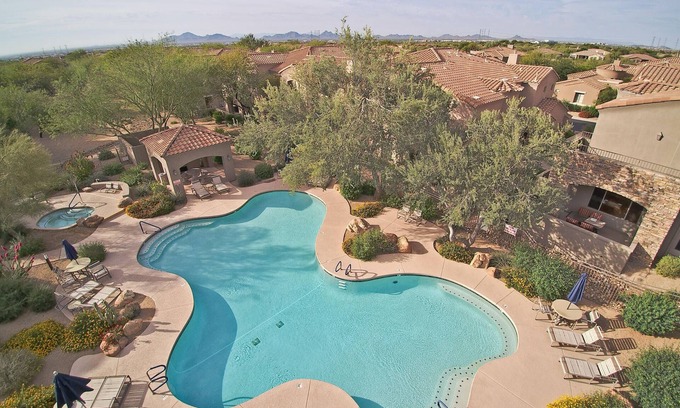 Talon Retreat Casa | Beautiful two bed, two bath townhouse in N Scottsdale in the Grayhawk community
