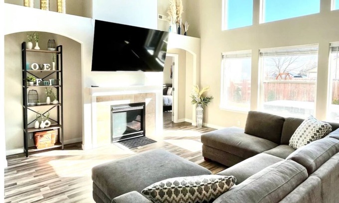 Canyon County Casa | Beautiful two-story home within minutes of downtown Middleton.
