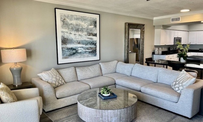Orange Beach Condominio | Beautiful Unit & Stunning Views! Beach Chair Service Included!
