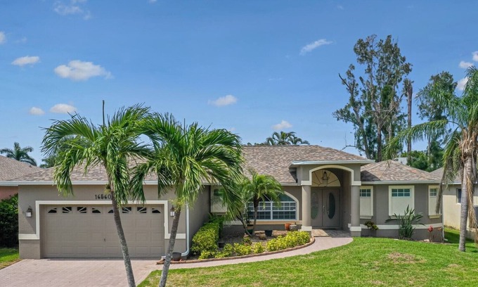 Biggar Casa | Beautiful updated home with new saltwater pool/lanai, and close to the beaches!