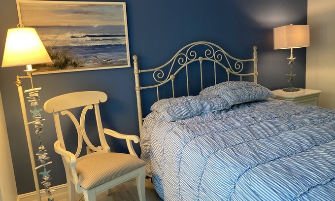 Glenbrook Casa | Beautiful, updated, private, contemporary “beachy” Guest suite