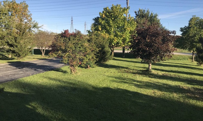 Welland Casa | Beautiful upper unit countryside large cozy rooms near Niagara Falls