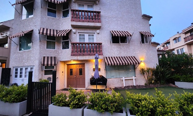 Avalon Villa | Hermosa, espaciosa y exclusiva 1 Bdrm 2 baños Villa de estilo toscano. Capacidad para 2 personas.