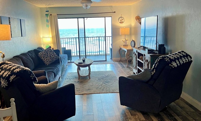Ocean View Halifax Estates Casa | Beautiful spacious oceanfront condo