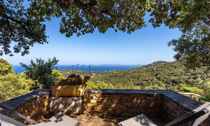 Cap Benat Casa | Preciosa casa de vacaciones para 6 personas con WIFI, TV, terraza y aparcamiento