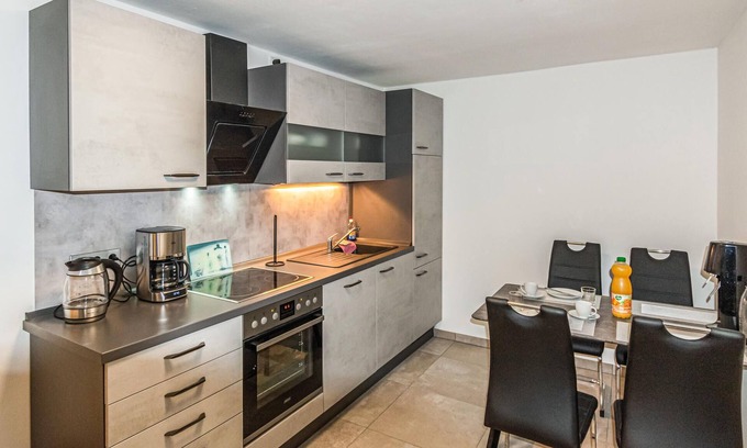 Strenglin Apartamento | Alojamiento de 1 habitaciones en Ahrensbök