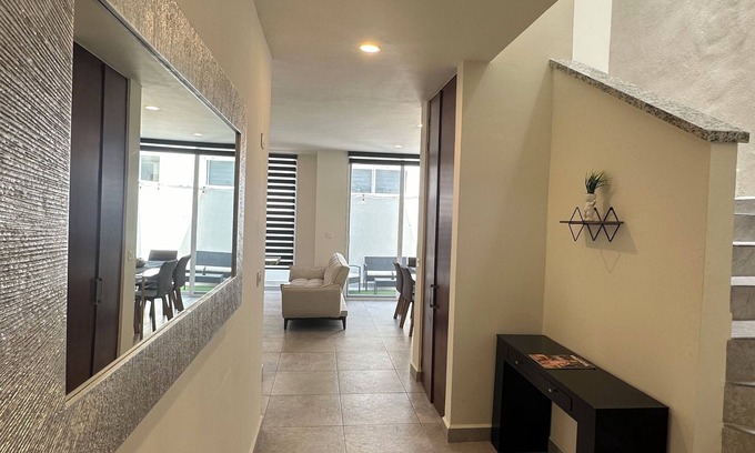 Puerto Vallarta Casa | Hermosa Propiedad Vacacional para 9 Personas en Puerto Vallarta/ 15 min de playa