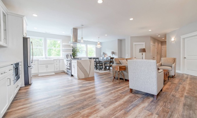 Waller Apartamento | Beautiful Valley Farm House, With View