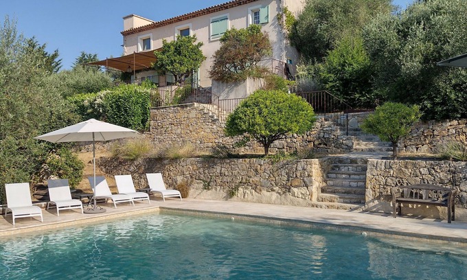 Chateauneuf-Grasse Villa | Hermosa villa, 5 habitaciones con baño privado con aire acondicionado, vistas privadas y abiertas, cerca del pueblo