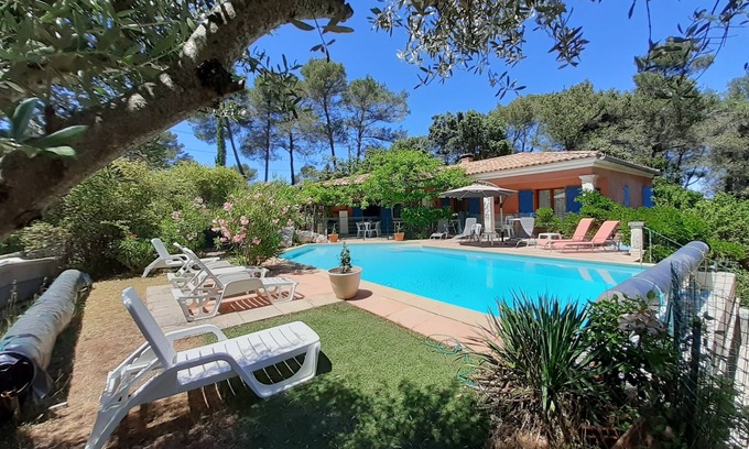 Flassans-sur-Issole Villa | Villa muy hermosa en 4200 M2 - Gran piscina - Sin vecinos - 15 personas