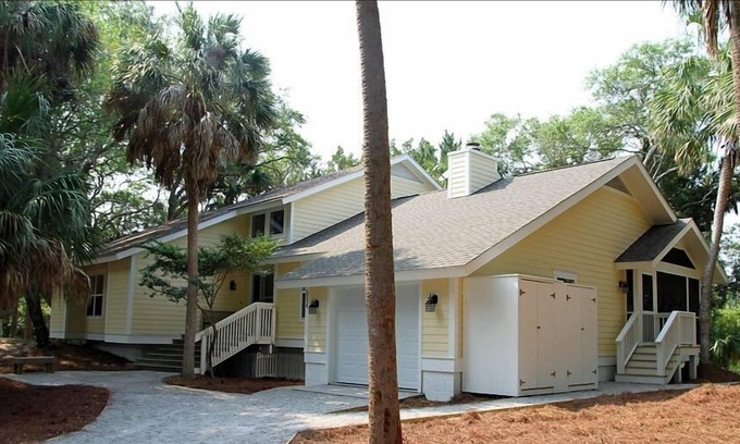 Blue Heron Lake Casa | Casa renovada con hermosa vista del lago Blue Heron