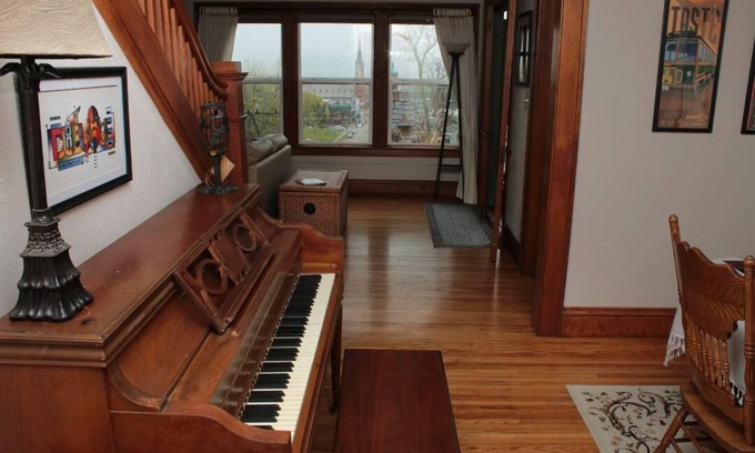Dubuque Casa | Beautiful view of the City and Mississippi River!