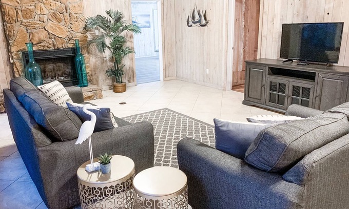 Cedar Lane Casa | Beautiful views and lots of fun activities!
