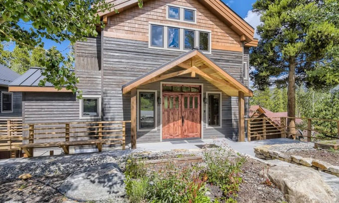 Warrior's Mark West Casa | Beautiful Views! Location. Hot Tub!