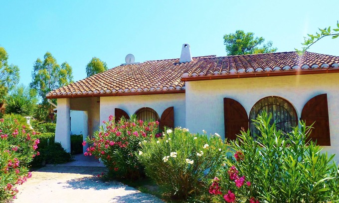 Capitana Villa | VILLA INDEPENDIENTE -600 SQM DE JARDÍN 200MT DEL MAR CERCA DE TODAS LAS PLAYAS