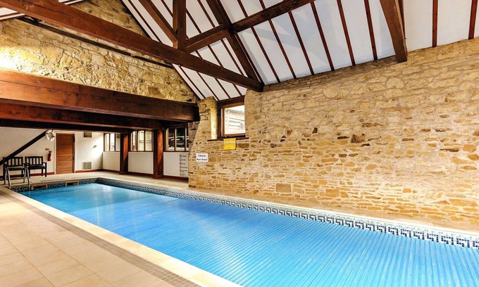Craven Arms Casa | Preciosa casa de vacaciones para 4 personas con WIFI, piscina y aparcamiento