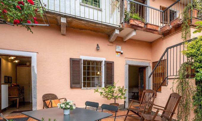 Arizzano Casa | Preciosa casa de vacaciones para 5 personas con WIFI, TV y patio