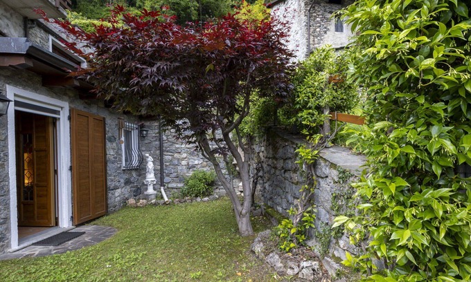 Traona Casa | Beautiful villa for 6 people with WIFI, TV, patio and pets allowed