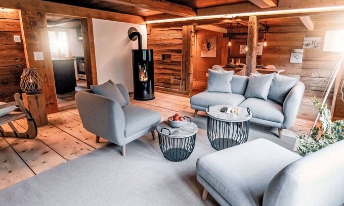 Innertkirchen Villa | Maravillosa casa de vacaciones para 2 personas con WIFI, TV, patio y vista panorámica