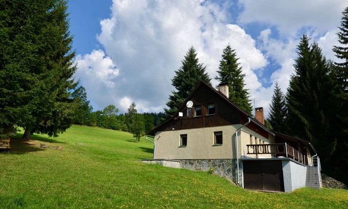 Vitkovice Casa | Estupenda casa de vacaciones con WIFI, TV, terraza, mascotas permitida y vista panorámica