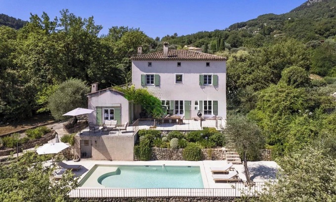 Le Bar-sur-Loup Villa | Hermosa villa, ubicación idílica, maravillosas vistas