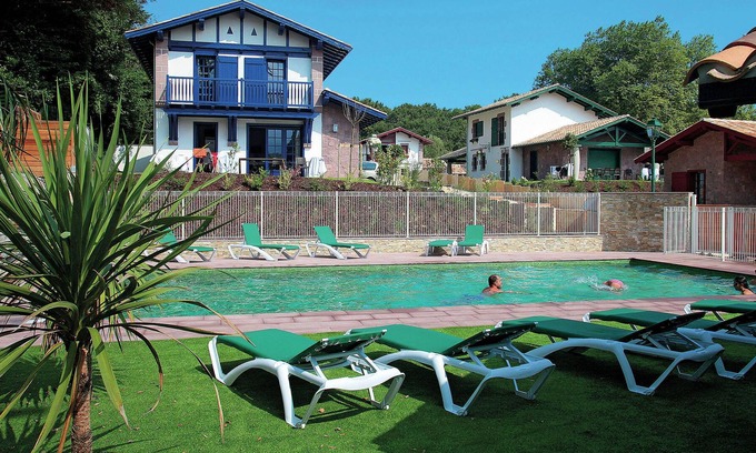Behobie Villa | Ideal villa con estilo Vasco a 3 km del mar