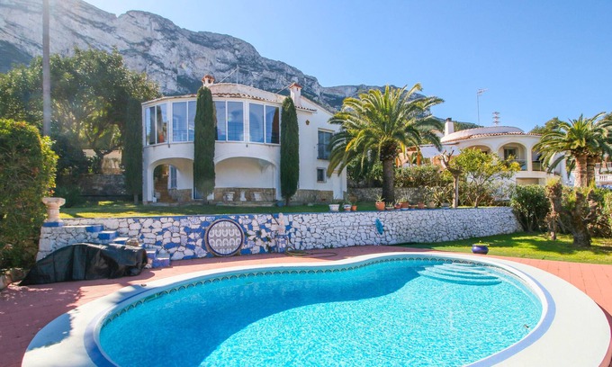 Denia Chalet De Esquí | Beautiful Villa in Denia San Juan Petitot