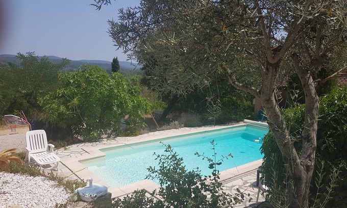 Tourves Villa | Hermosa villa en la Provenza verde con piscina y bolera