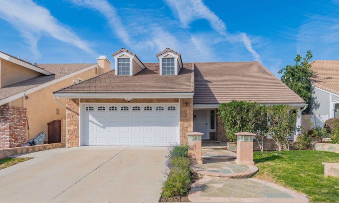 Northwood Casa | Beautiful Villa in Northwood Irvine