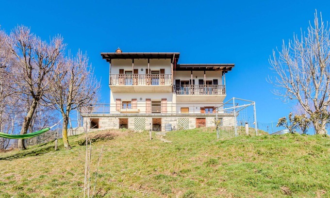 Peglio Casa | Beautiful villa for 5 guests with WIFI, TV and terrace