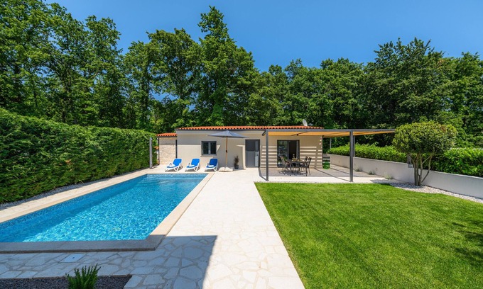 Susnjici Villa | Villa Lakora by Villas Guide
