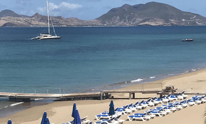 Jessups Village Condominio | Hermosa Ocean Spy Villa 9F