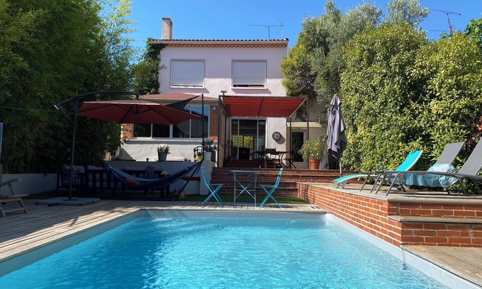 La Fourragere Casa | Beautiful villa with swimming pool on the heights of Marseille in a very quiet area.