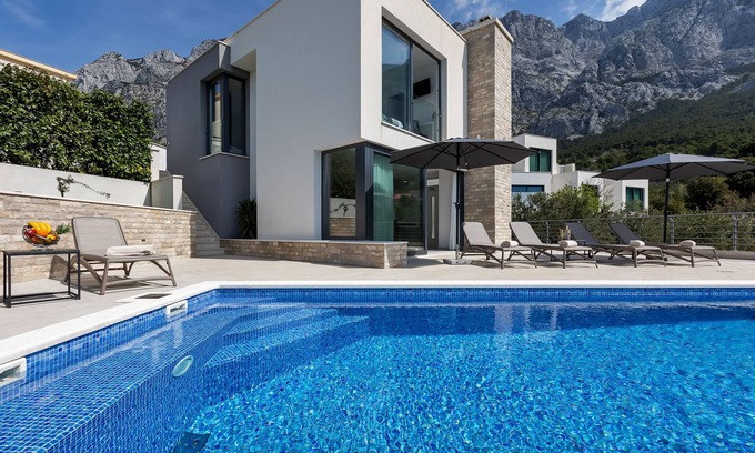 Veliko Brdo Villa | NUEVA APERTURA! Casa con piscina, terraza con vistas al mar, barbacoa, 3 dormito