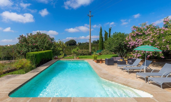 s'Alqueria Blanca Villa | Hermosa villa con piscina, Wi-Fi, terrazas y jardín; Estacionamiento disponible