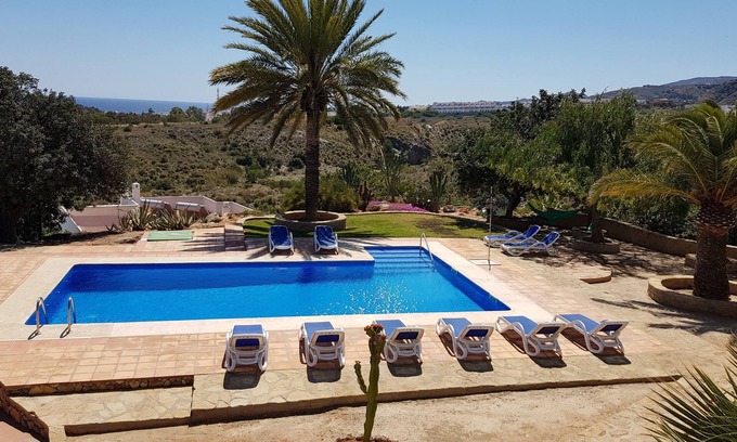 La Parata Villa | Preciosa villa con piscina ,jardines privados ,wifi y espectaculares vistas