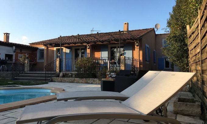 Pujaut Casa | Bonita villa con piscina cerca de Aviñón