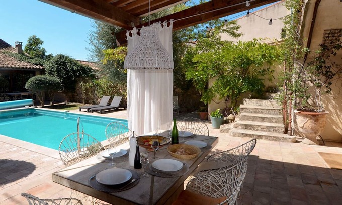 Aumes Casa | Hermosa casa de pueblo con piscina climatizada, aire acondicionado, cerca de Pezenas, Languedoc
