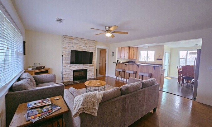 Medford Casa | Beautiful Vineyard Villa surrounded by mountains