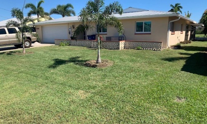 Saint James City Casa | BEAUTIFUL WATERFRONT HOME WITH SALTWATER POOL AND CANAL ACCESS