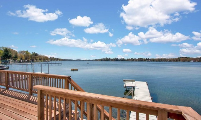 Wautoma Casa | Beautiful Water's Edge Retreat on Big Silver Lake, Wautoma