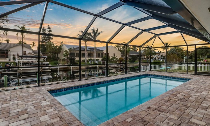 Bonita Springs Casa | Hermosa casa frente al mar con piscina, todos los muebles nuevos, casa completa actualizada 2018