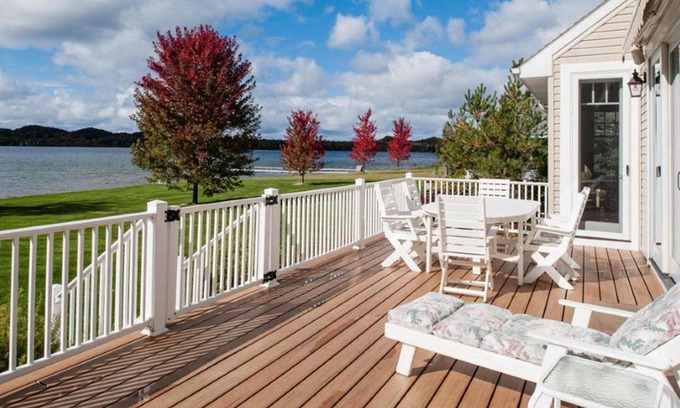 Petoskey Casa | Beautiful Waterfront Property