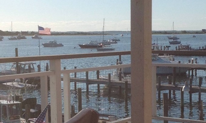 Tisbury Casa | Hermosa casa frente al mar en el lago Tashmoo