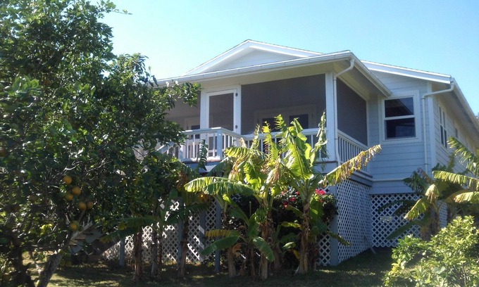 Hope Town Villa | Hermosa propiedad en alquiler frente al mar w / atraque en puerto de Hope Town, Abaco